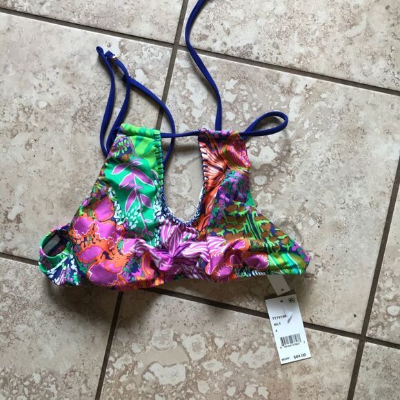 NWT Trina Turk tropic escape bikini top - Picture 3 of 6